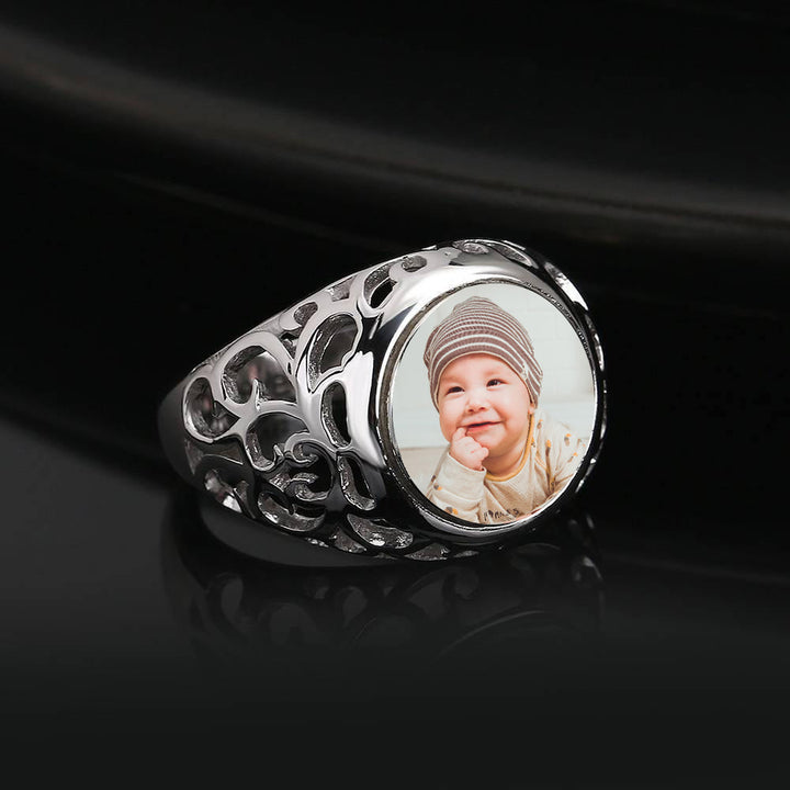 Cissyia.com Round Shape Openwork Photo Ring for Your Baby